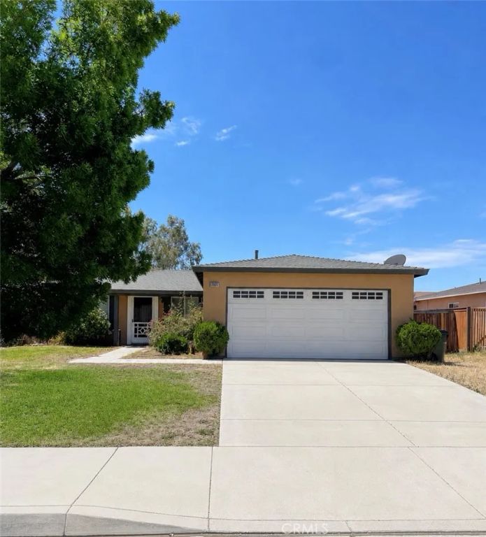 10607 Chesterfield, Adelanto, CA 92301