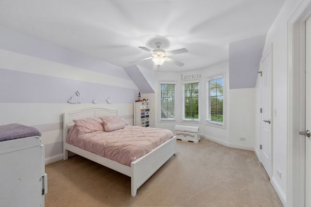 14965 Creekside Path, Libertyville, IL 60048