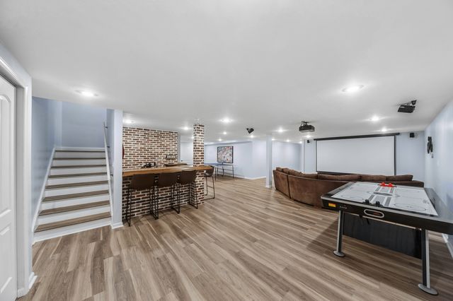 14965 Creekside Path, Libertyville, IL 60048