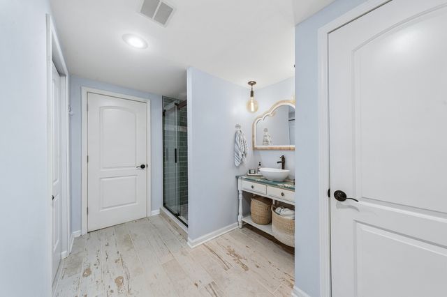 14965 Creekside Path, Libertyville, IL 60048