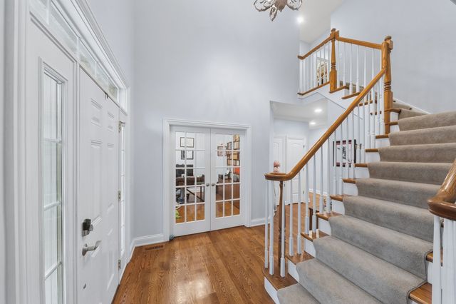 14965 Creekside Path, Libertyville, IL 60048