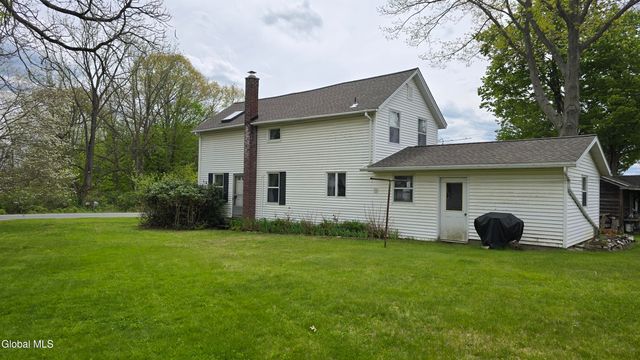 1265 S Schodack Road, Schodack, NY 12033