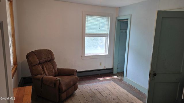 1265 S Schodack Road, Schodack, NY 12033