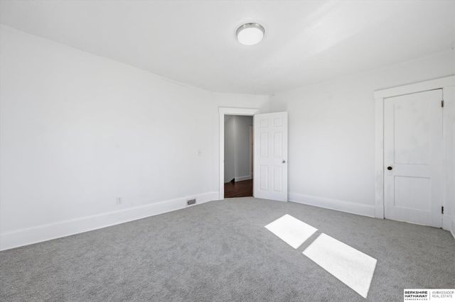 2202 Pinkney Street, Omaha, NE 68110