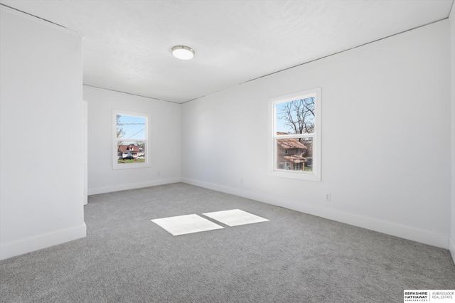 2202 Pinkney Street, Omaha, NE 68110