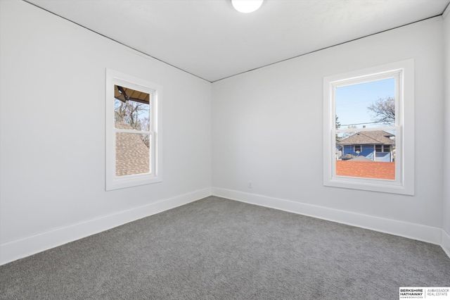 2202 Pinkney Street, Omaha, NE 68110