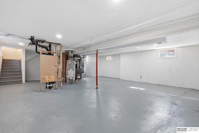 2202 Pinkney Street, Omaha, NE 68110