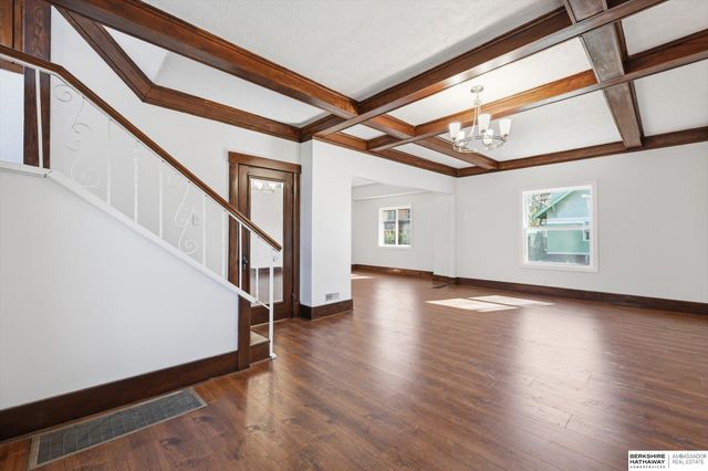 2202 Pinkney Street, Omaha, NE 68110