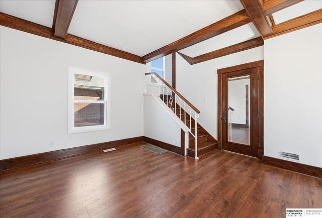 2202 Pinkney Street, Omaha, NE 68110