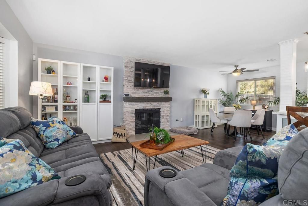 Image 2 of property listing at 1462 Antoine Drive, San Diego, CA 92139