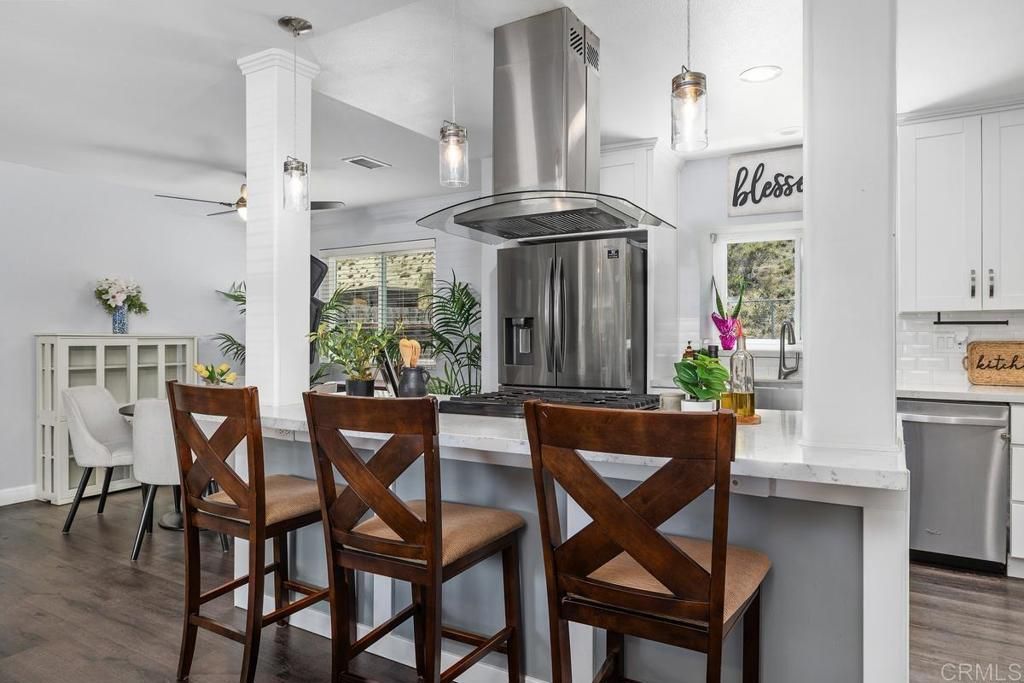Image 6 of property listing at 1462 Antoine Drive, San Diego, CA 92139
