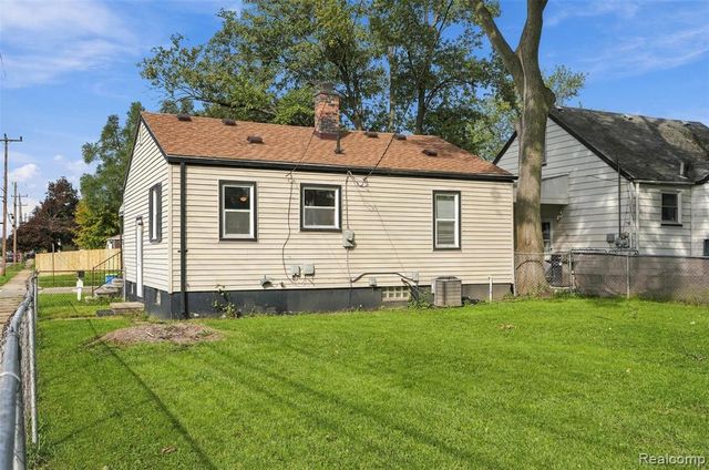 4061 Winifred Street, Wayne, MI 48184
