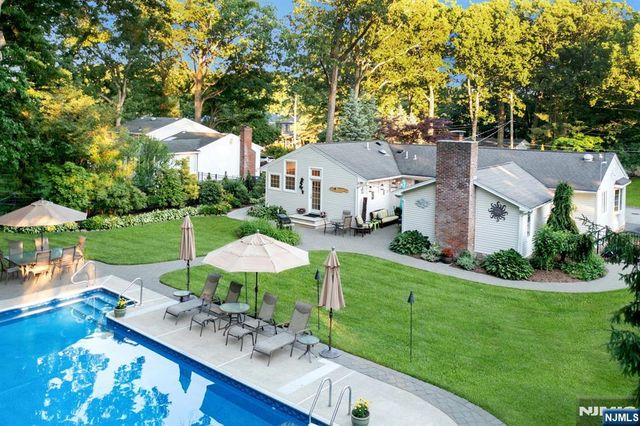 195 Overlook Place, Mahwah, NJ 07430