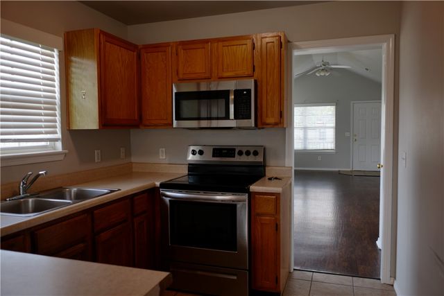348 Cascade Circle, Springdale, AR 72764