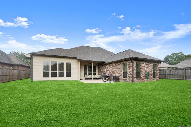 18379 Hidden Ridge Ct, Prairieville, LA 70769