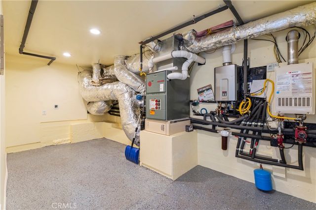 33536 Weeping Willow Drive, Green Valley Lake, CA 92341