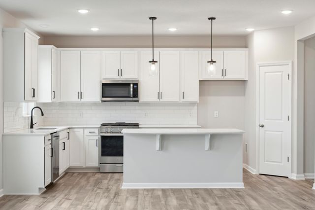 Newberry 105th Avenue, Corcoran, MN 55374