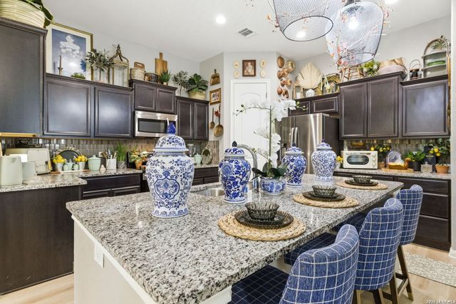 238 Iron Gate, Pleasanton, TX 78064