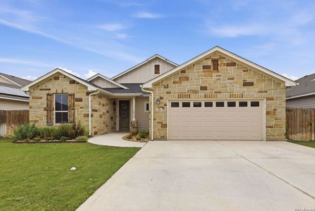 238 Iron Gate, Pleasanton, TX 78064