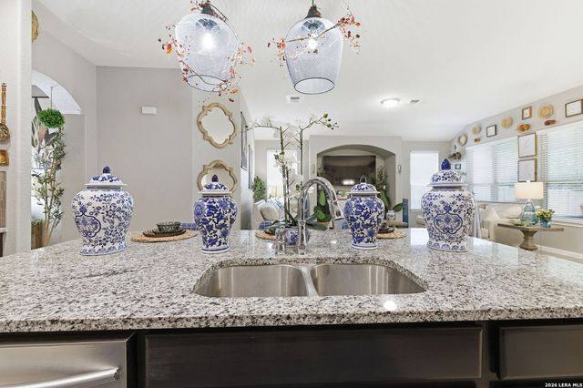238 Iron Gate, Pleasanton, TX 78064