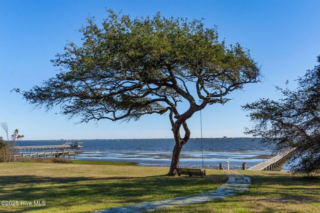 118 Buena Vista Drive, Newport, NC 28570