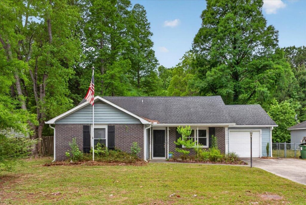 519 Temple Road, Ladson, SC 29456