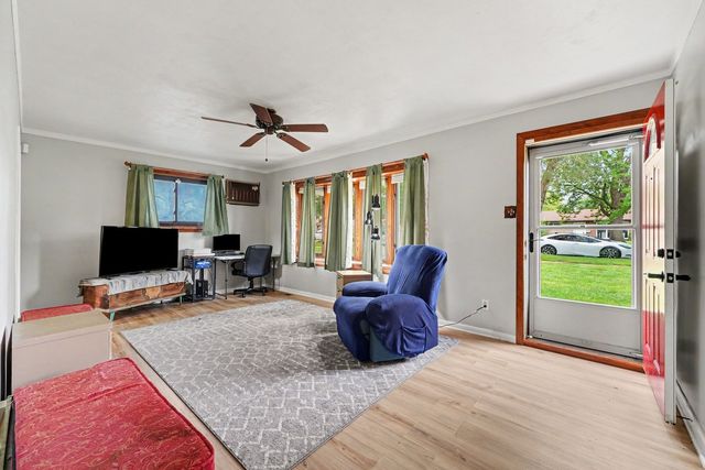 17333 Lorenz Avenue, Lansing, IL 60438