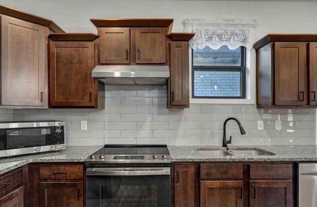 5955 S Farm Road 163 106, Springfield, MO 65810