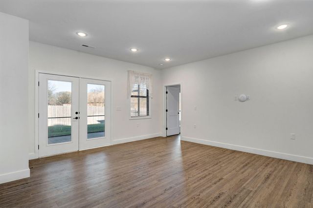 5955 S Farm Road 163 106, Springfield, MO 65810