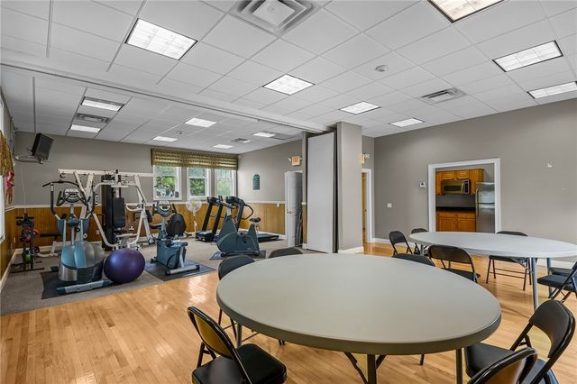 200 Roger Williams Avenue 109, East Providence, RI 02916