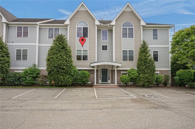 200 Roger Williams Avenue 109, East Providence, RI 02916