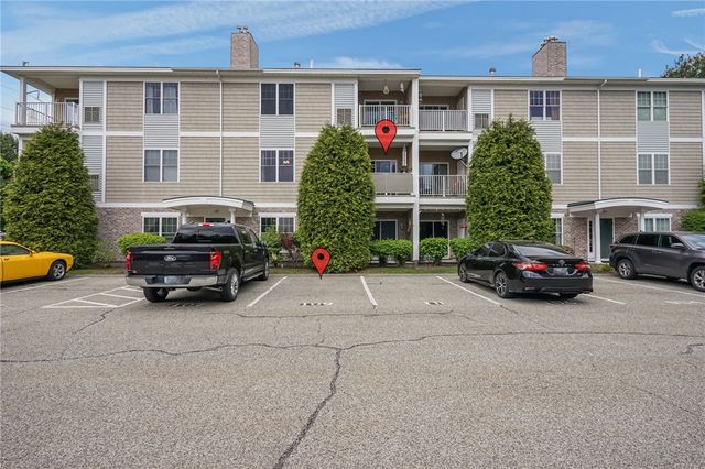 200 Roger Williams Avenue 109, East Providence, RI 02916