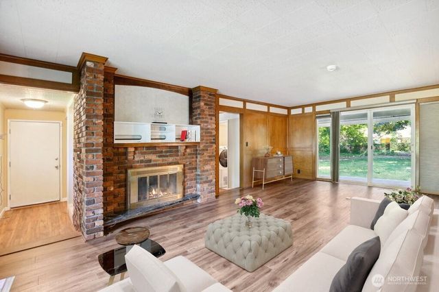 1111 Garrison Avenue, Port Orchard, WA 98366