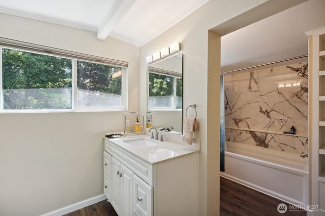 1111 Garrison Avenue, Port Orchard, WA 98366