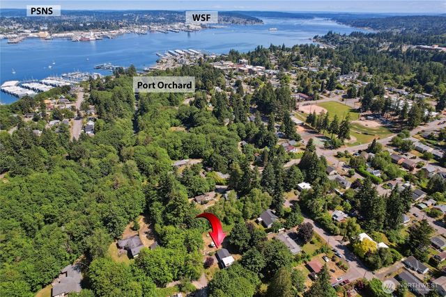 1111 Garrison Avenue, Port Orchard, WA 98366