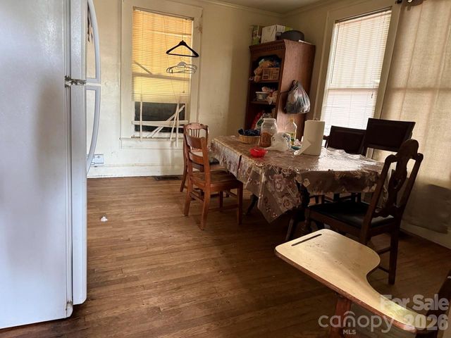 615 E Meeting Street, Morganton, NC 28655