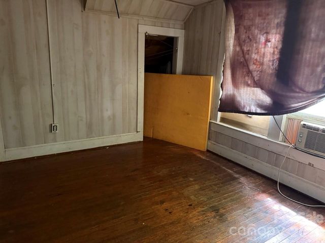 615 E Meeting Street, Morganton, NC 28655