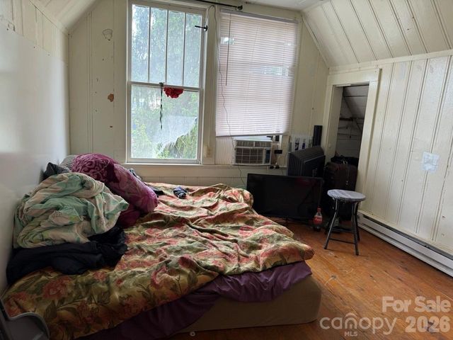 615 E Meeting Street, Morganton, NC 28655