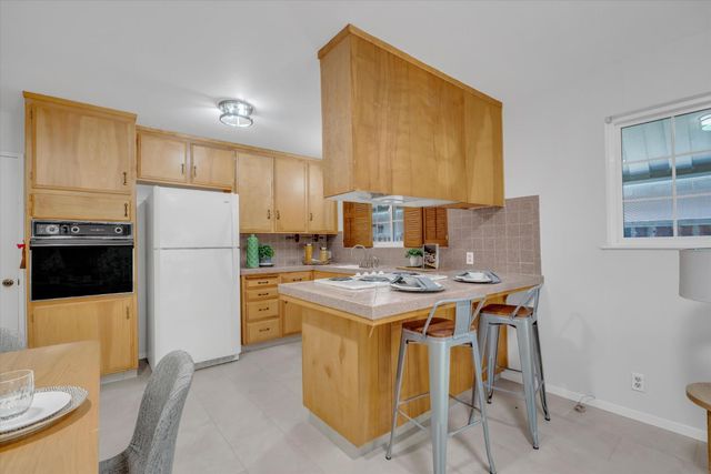 221 Granada Way, Tracy, CA 95376