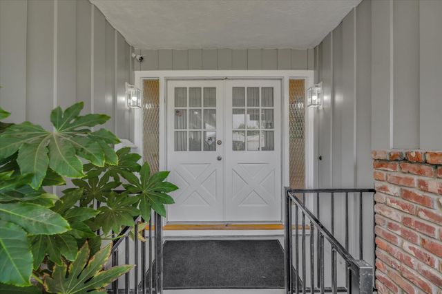 221 Granada Way, Tracy, CA 95376