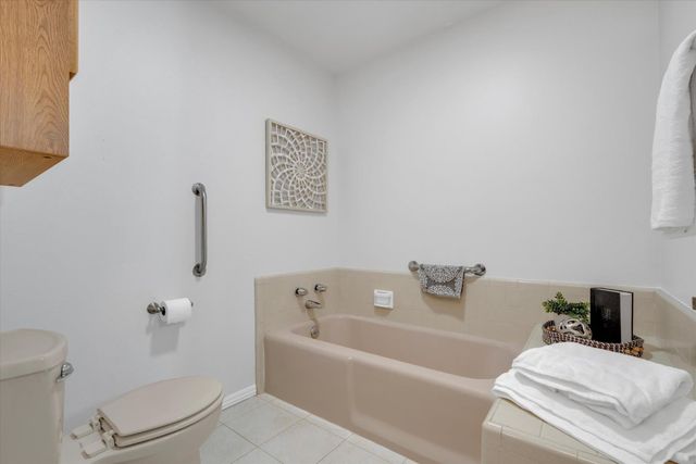 221 Granada Way, Tracy, CA 95376