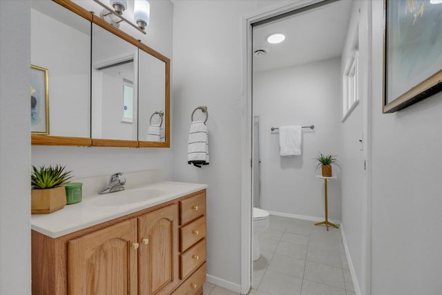 221 Granada Way, Tracy, CA 95376