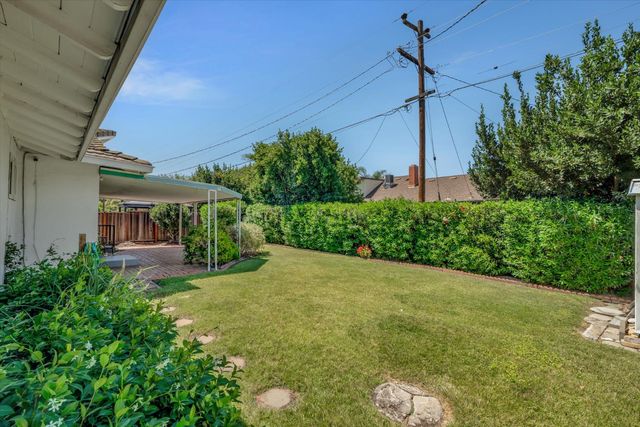 221 Granada Way, Tracy, CA 95376