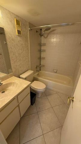 2238 N Cypress Bend Drive 406, Pompano Beach, FL 33069