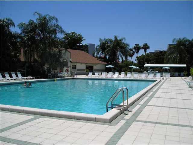 2238 N Cypress Bend Drive 406, Pompano Beach, FL 33069