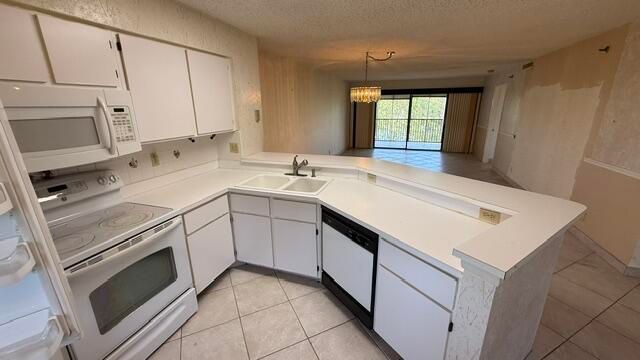 2238 N Cypress Bend Drive 406, Pompano Beach, FL 33069