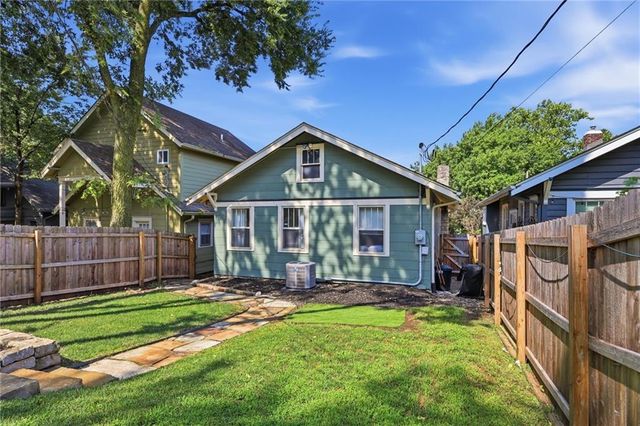 4141 Kenwood Avenue, Kansas City, MO 64110