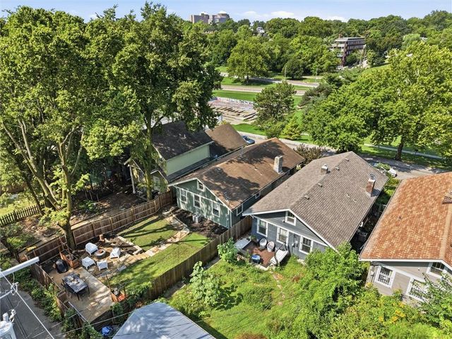 4141 Kenwood Avenue, Kansas City, MO 64110