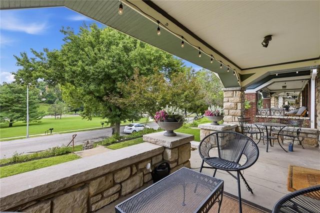 4141 Kenwood Avenue, Kansas City, MO 64110