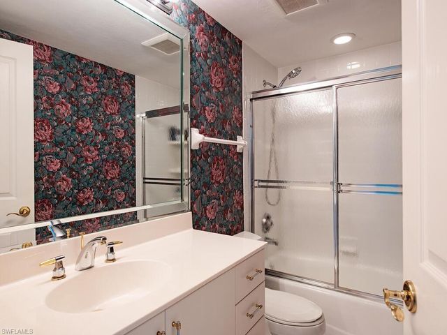 7515 Pelican Bay BLVD # 17A, Naples, FL 34108